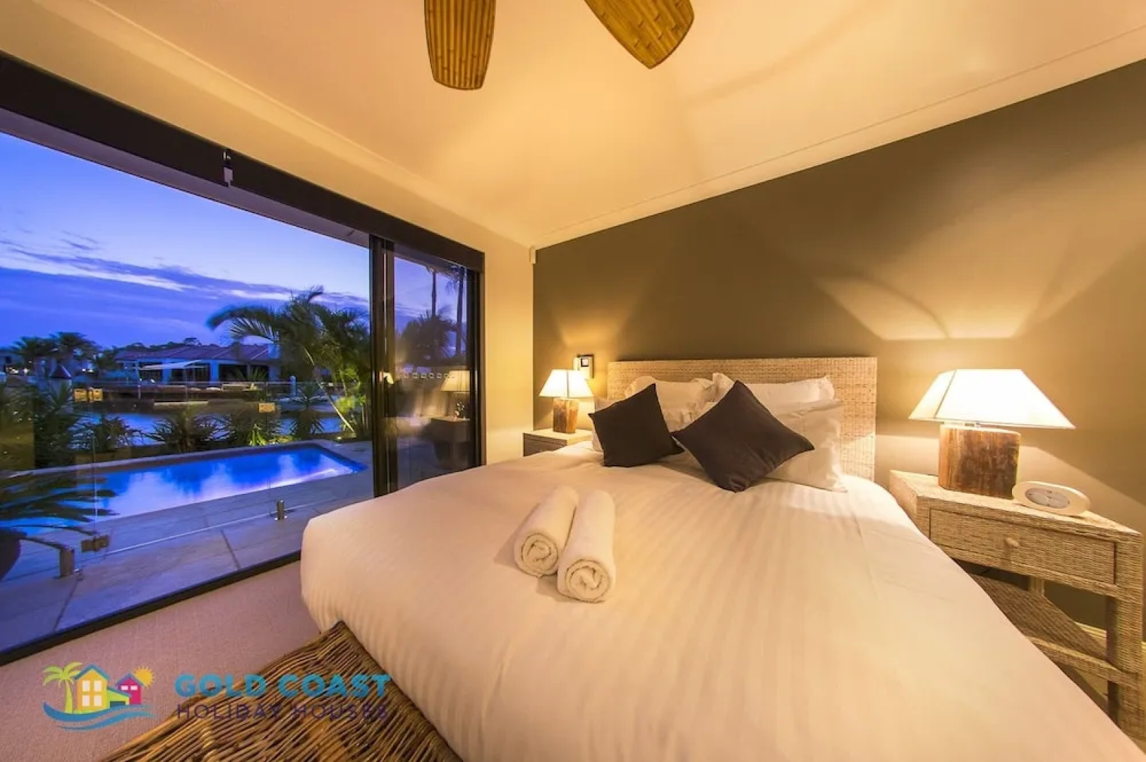 Grandeur on Bay Three