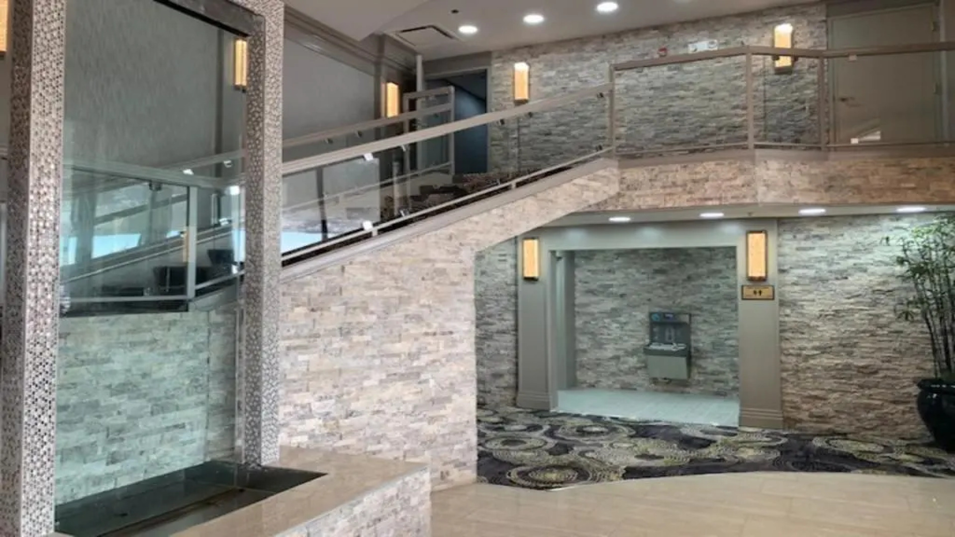 Holiday Inn Chicago North Shore by IHG