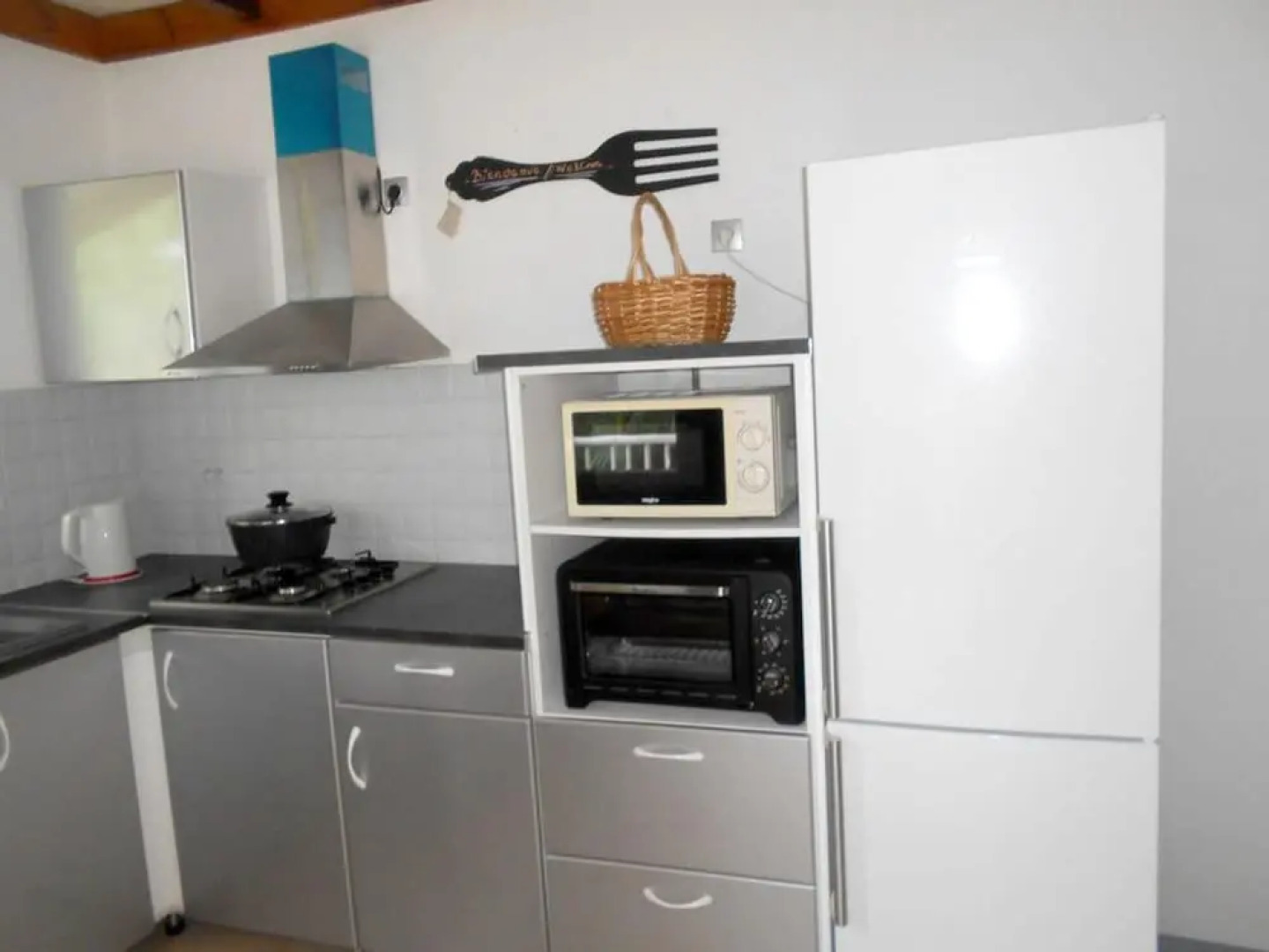 House With 2 Bedrooms in Deshaies, With Enclosed Garden and Wifi - 400