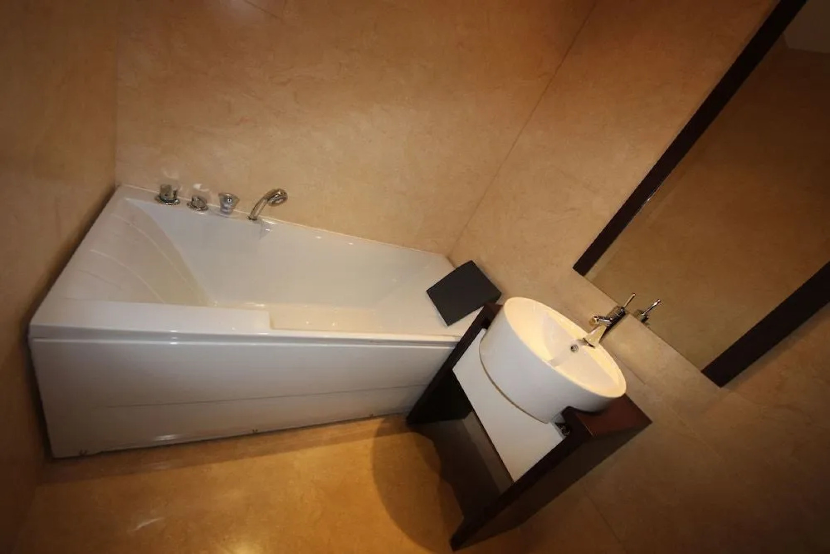 Menada Garden of Eden