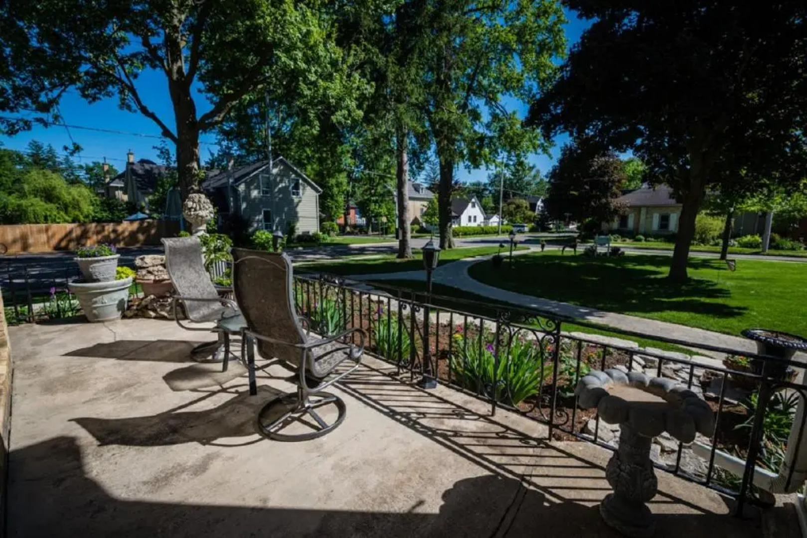 Hughson Hall Bed & Breakfast