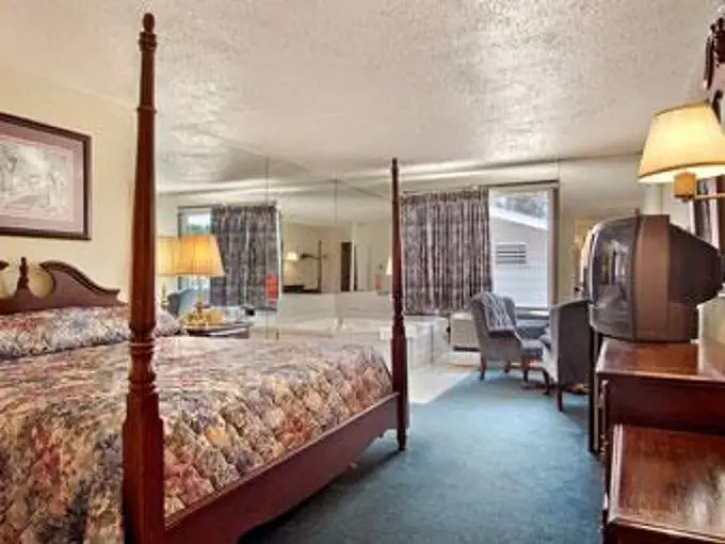 Super 8 Sturgeon Bay