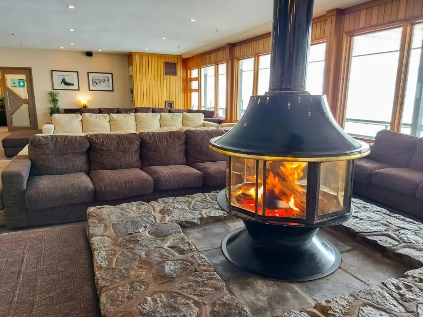 Smiggins Hotel & Chalet Apartments