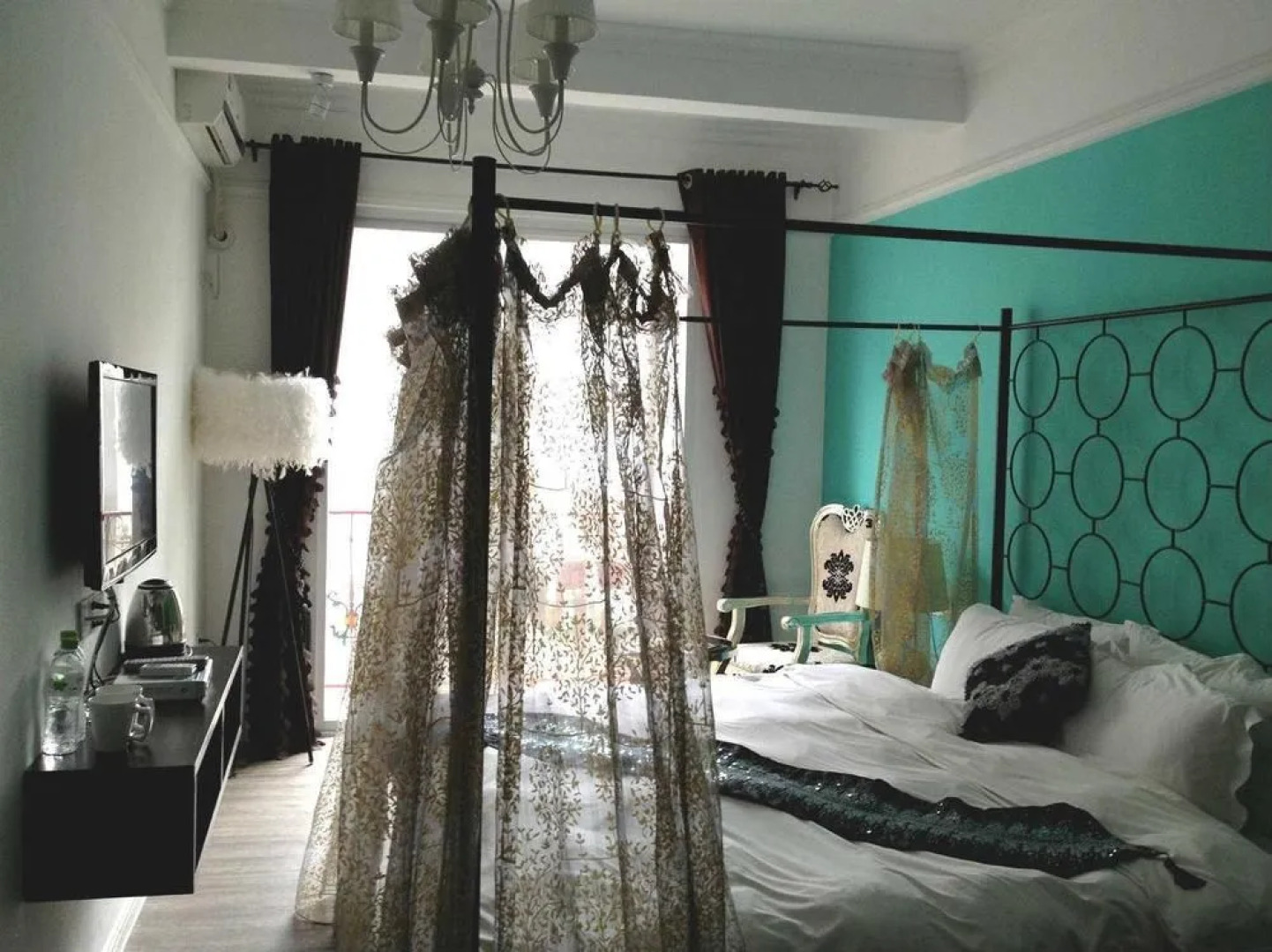 Twenty Thirty Fourth Inn