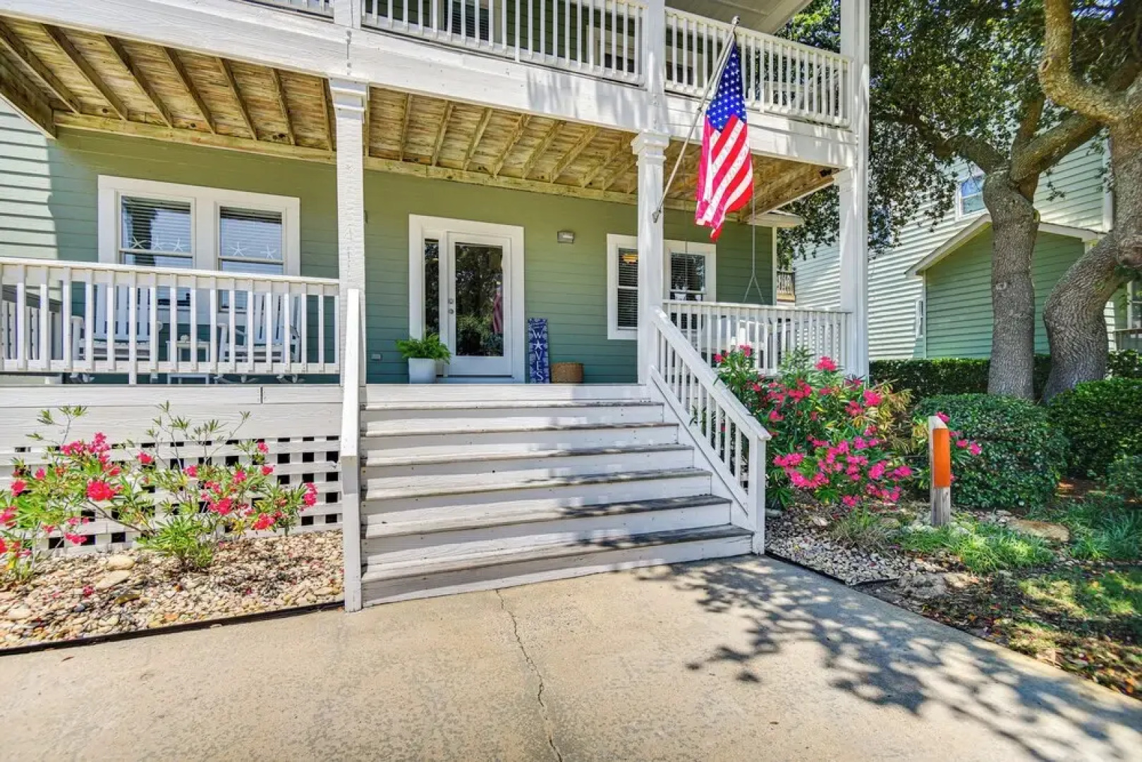 Spacious Outer Banks Home - Golf & Beach Access!