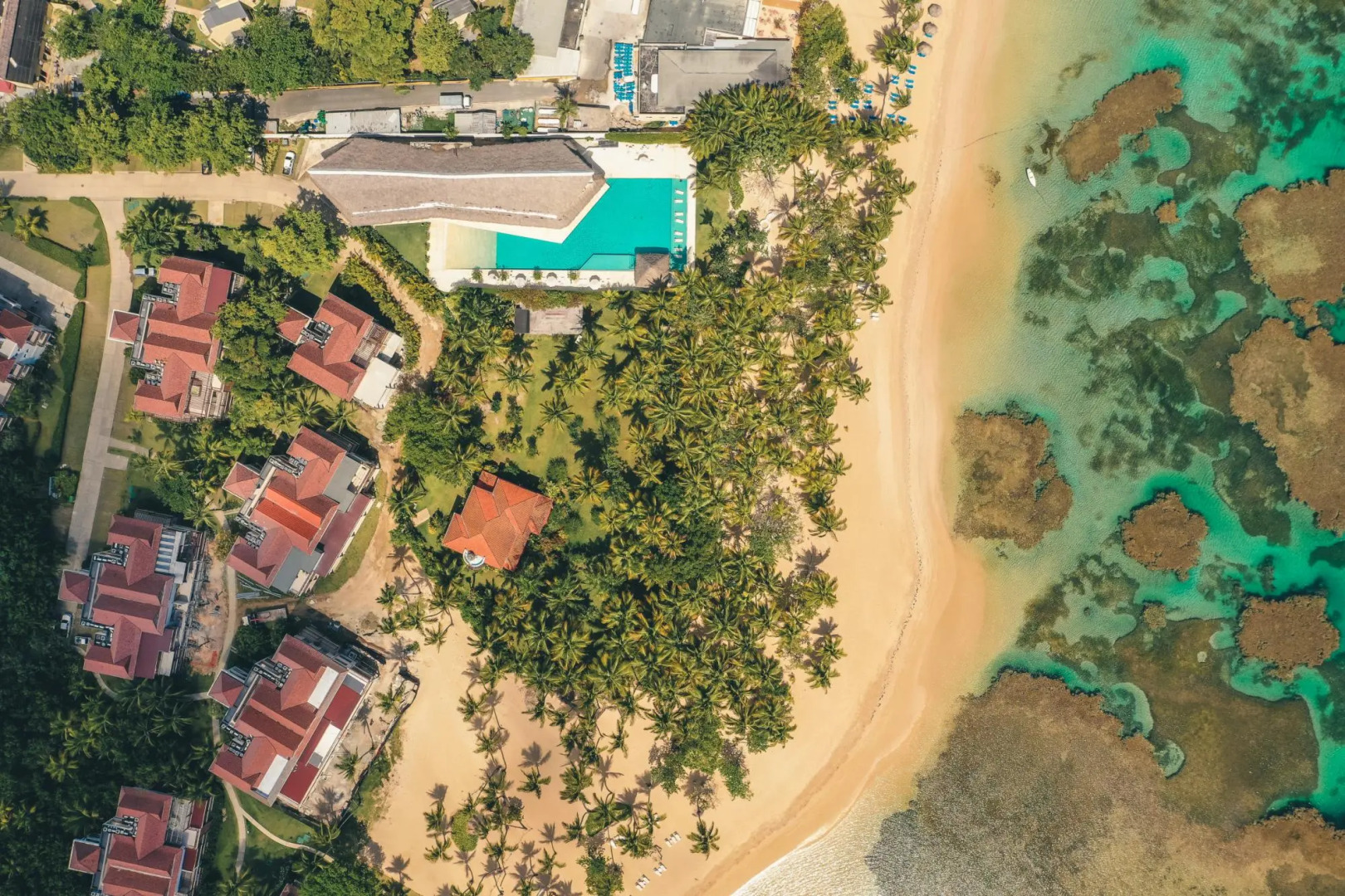 Apartment w 2BR Close to the Beach at Portillo X