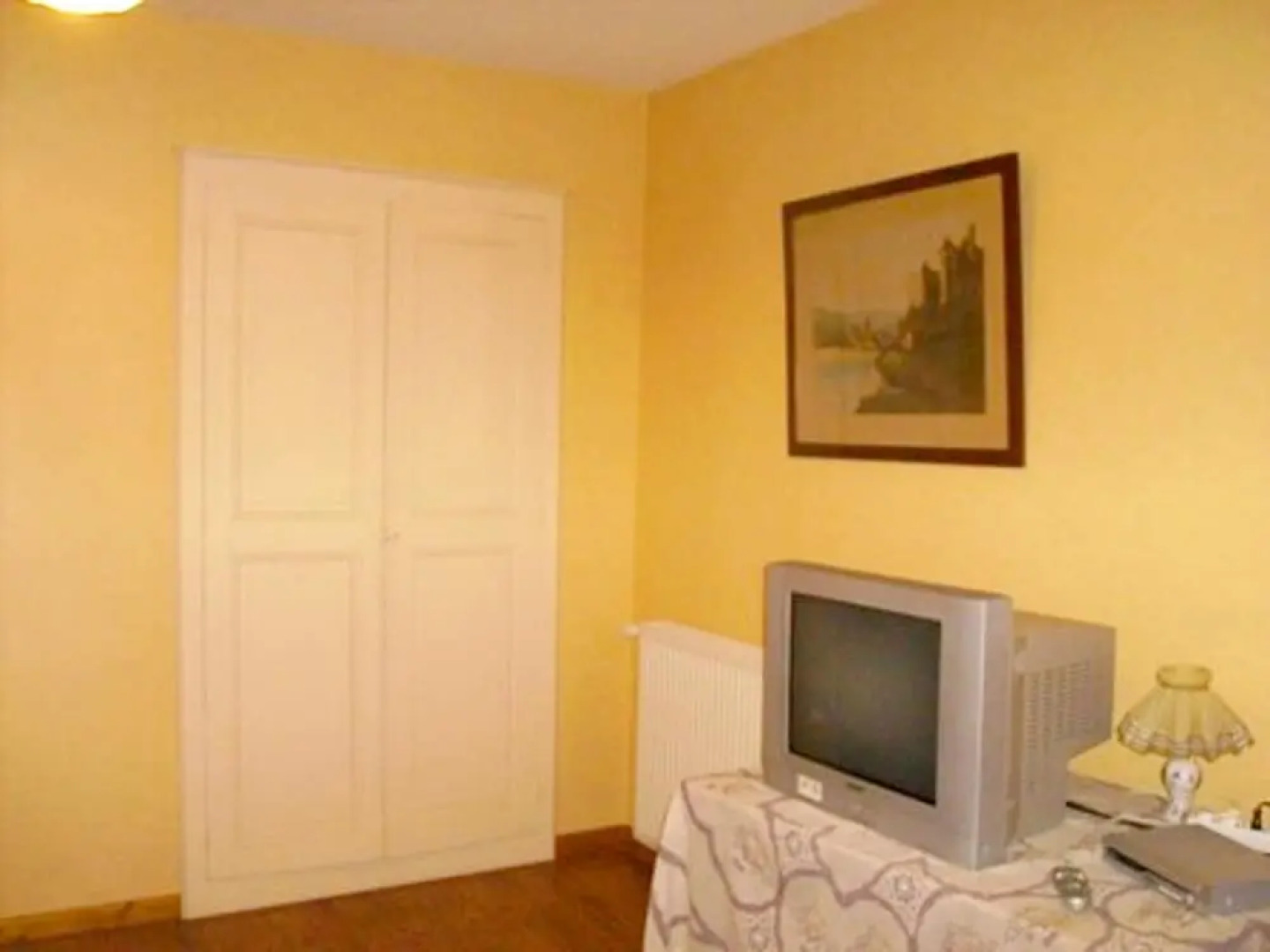 House With 2 Bedrooms in Chirens, With Enclosed Garden and Wifi - 25 k