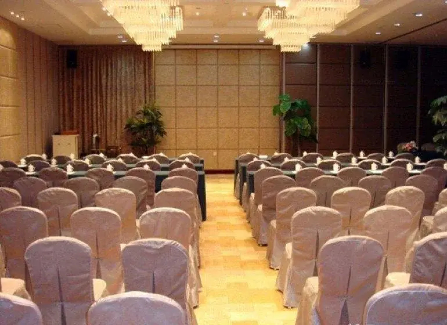 Jincheng Guangdong International Hotel - Tieling