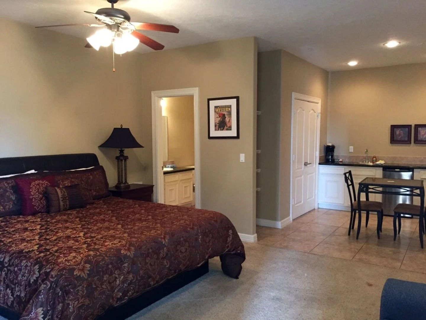 Southern Empress Lakeside Condominiums