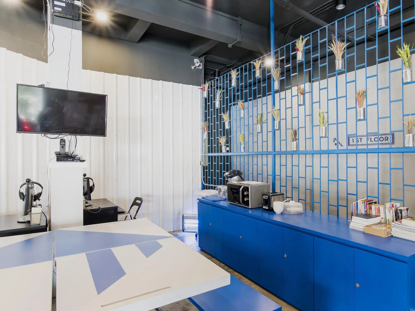 Loftel Station Hostel