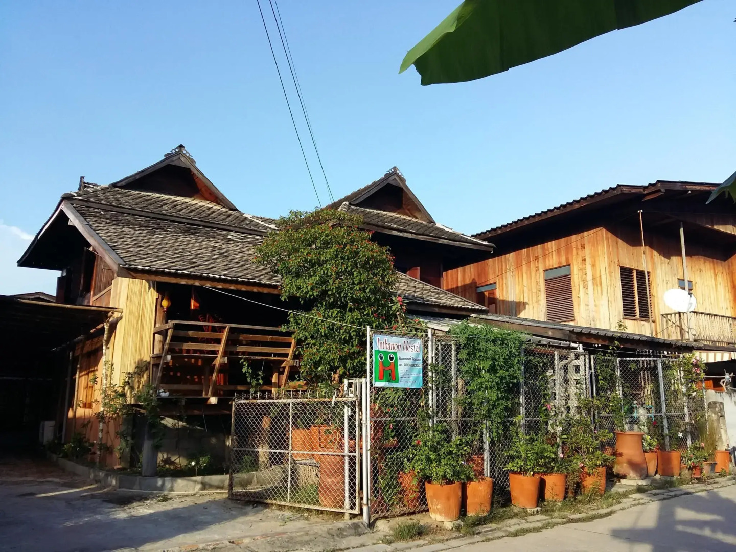 Inthanon Hostel - Adults Only