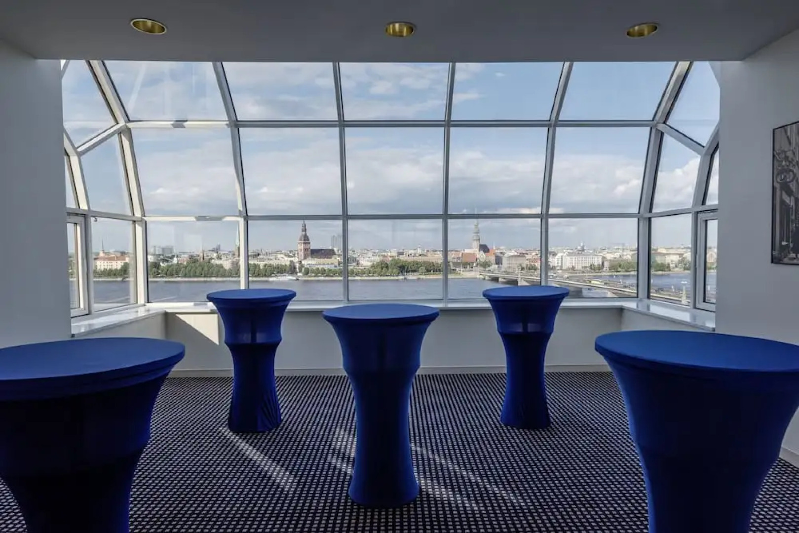 Отель Radisson Blu Daugava 