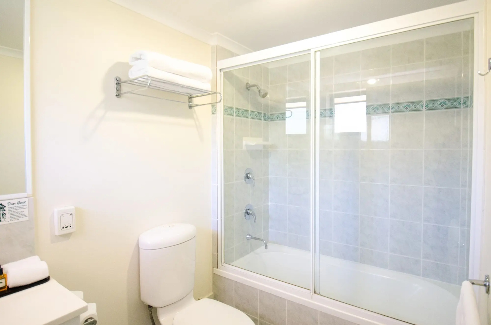 Pegasus Motor Inn and Serviced Apartments