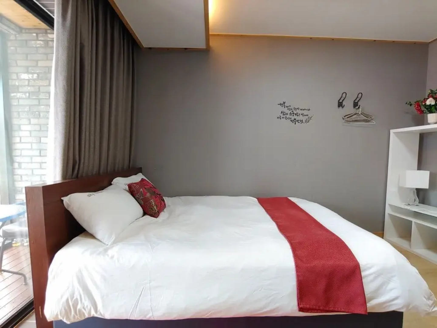 Jeju Halla and Tam Pension