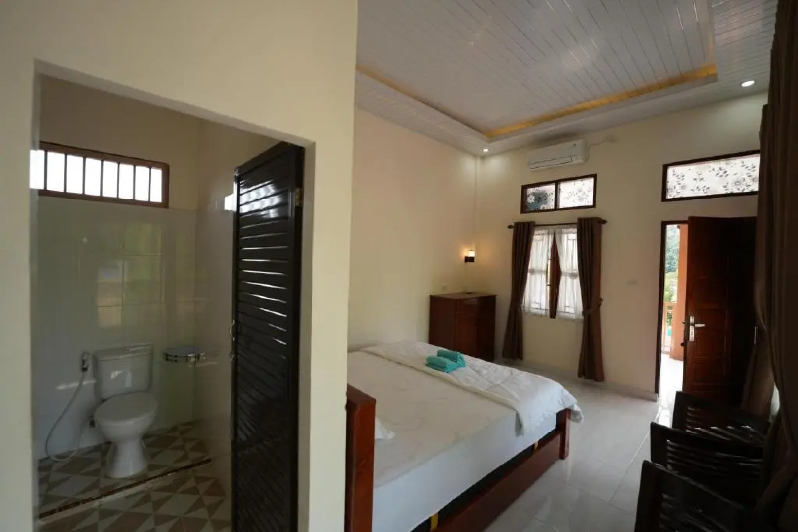 Ida Guest House & Restaurant