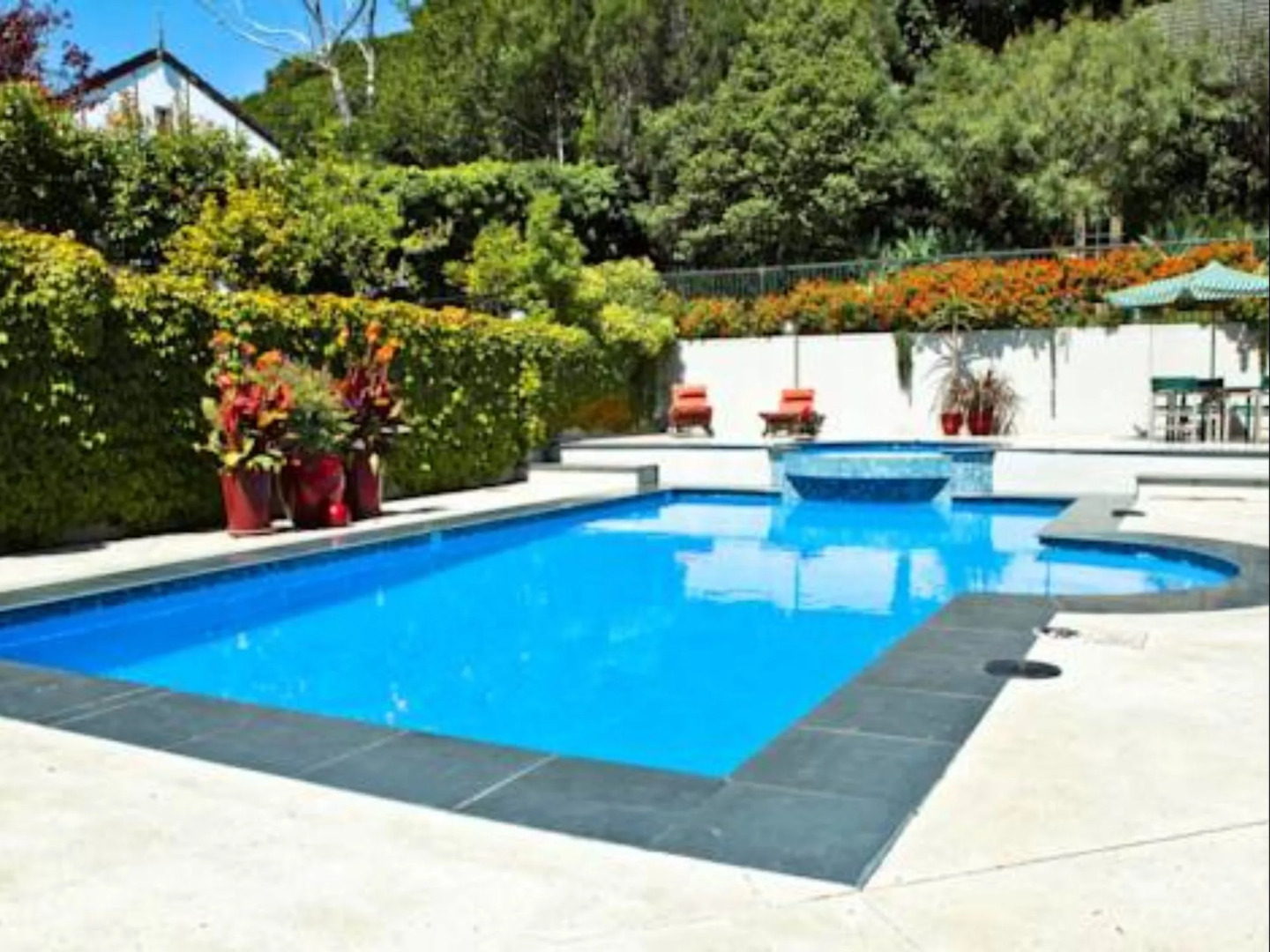 Greenmantle Estate Hotel