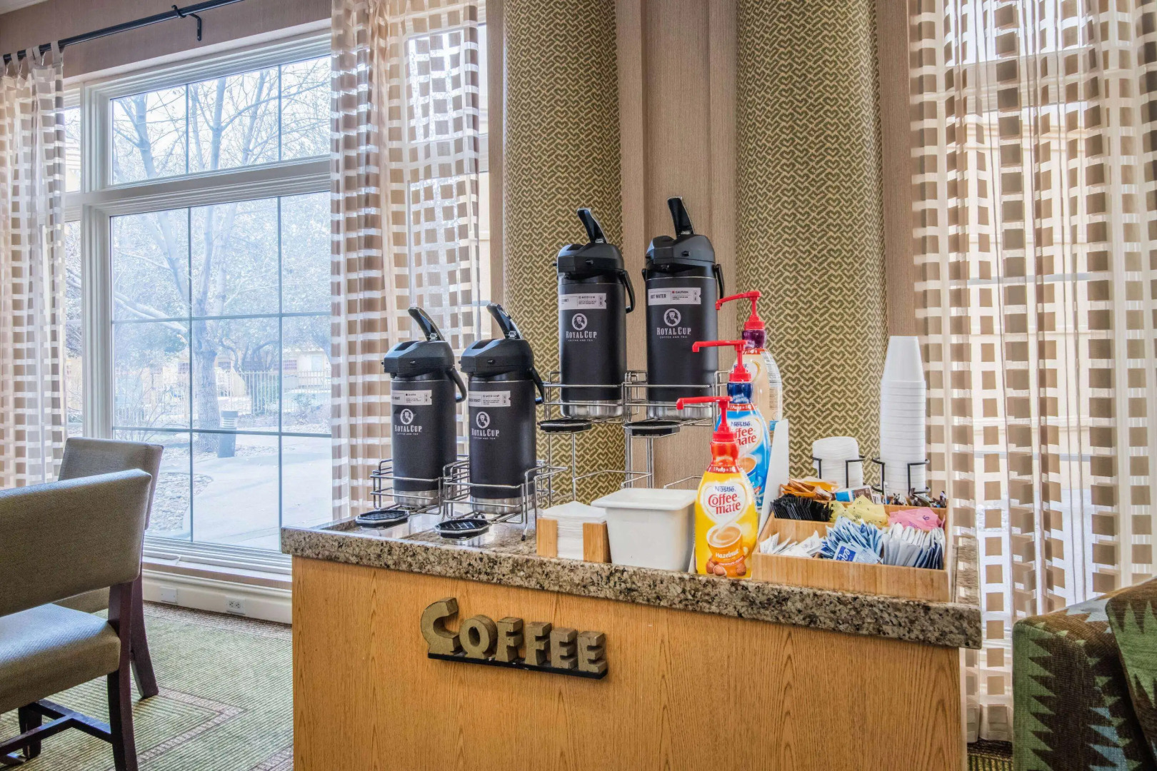 La Quinta Inn & Suites by Wyndham Colorado Springs South AP