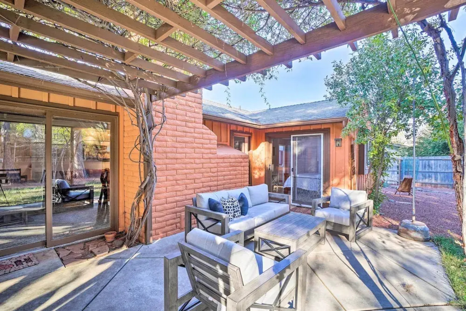 4 Mi to Main Street: Spacious Sedona Home