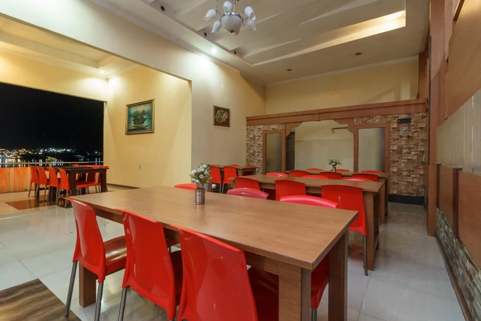 Hotel Sedayu 2 by RedDoorz