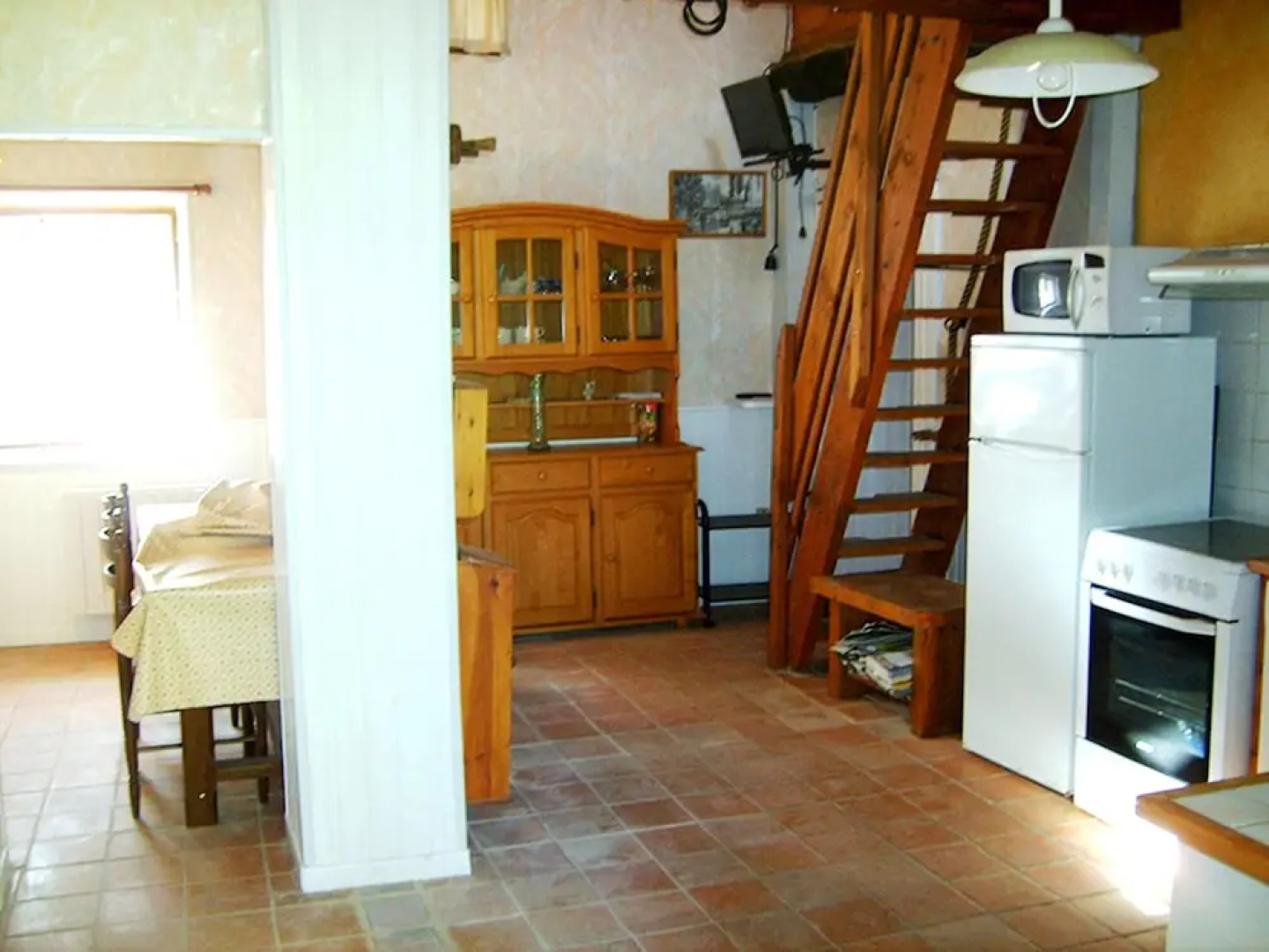 House With 2 Bedrooms in Brouchaud, With Enclosed Garden and Wifi
