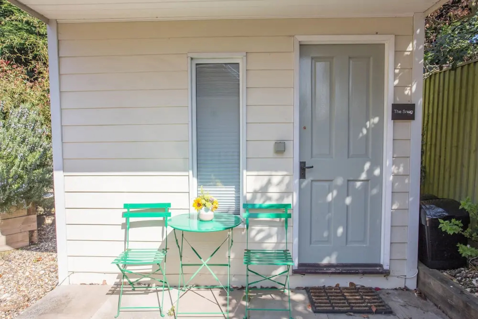 Snug with Views of the Chilterns