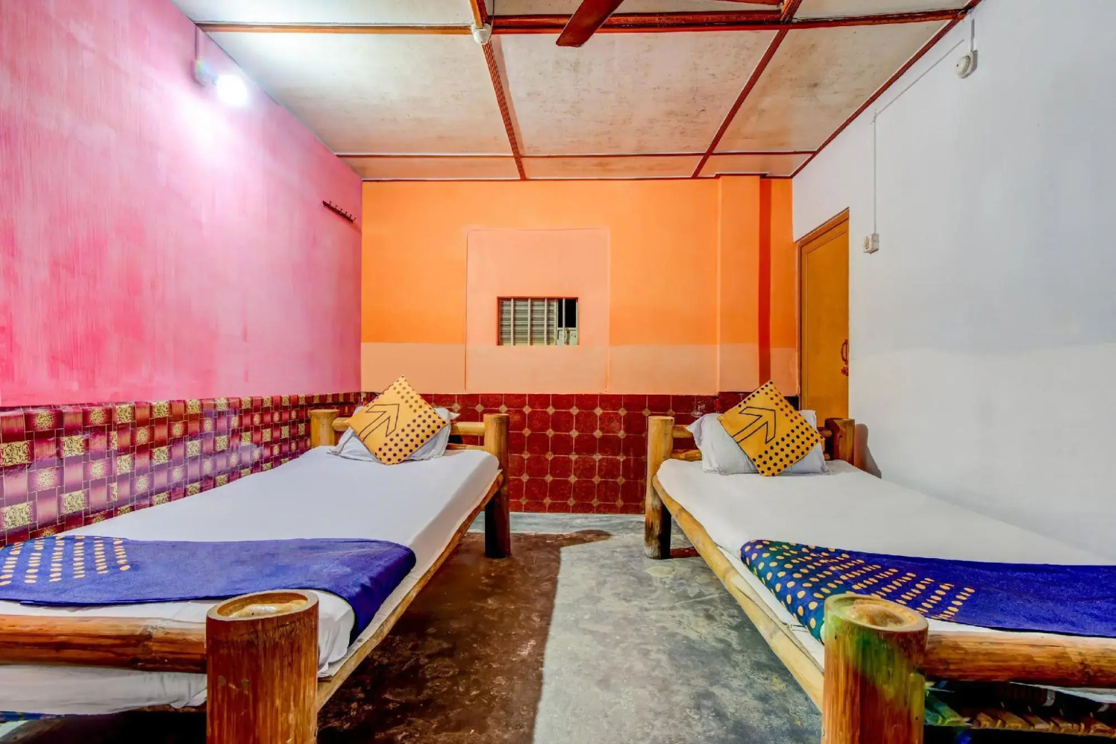 Flagship 66625 The Heritage House