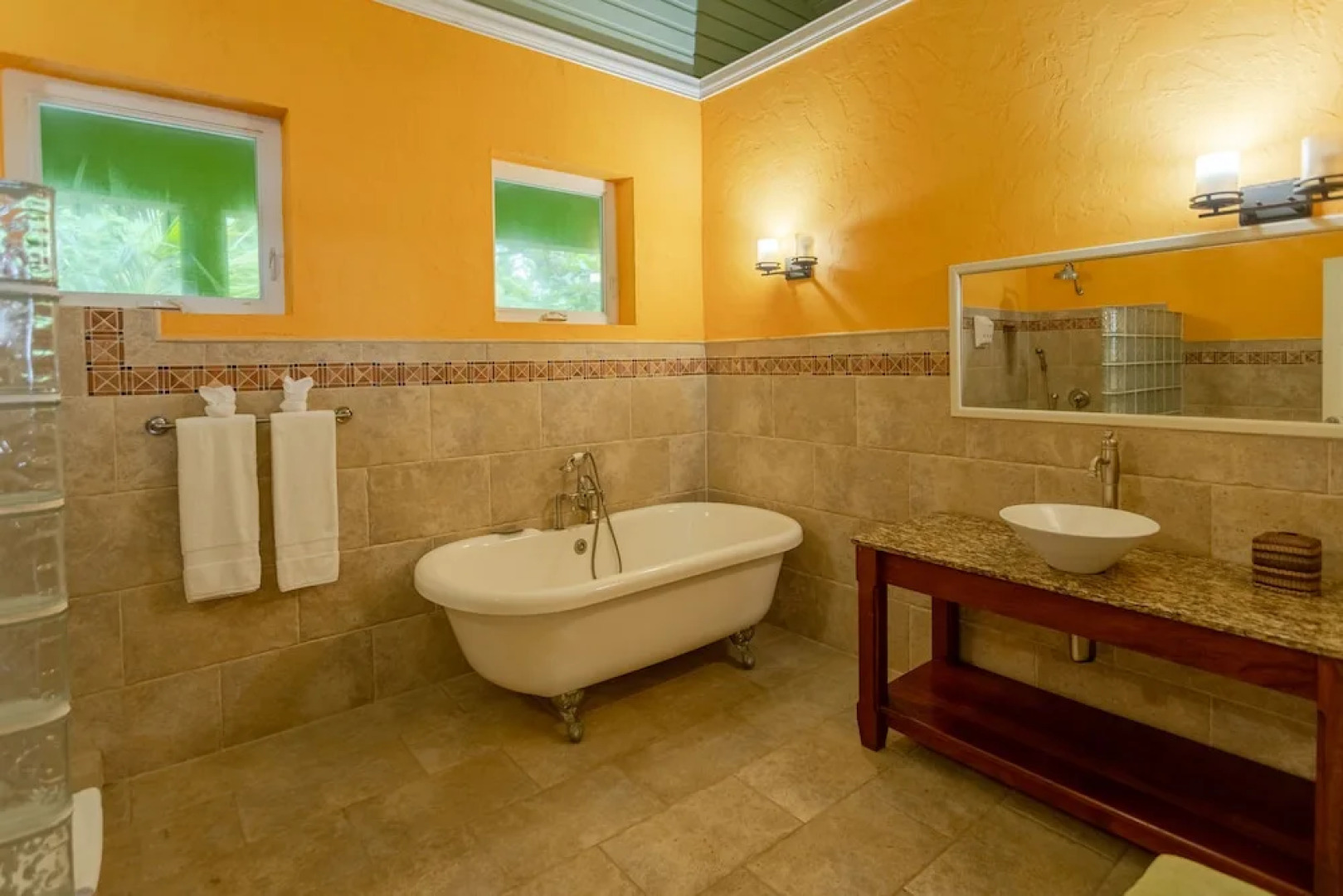 Rosalie Bay Eco Resort & Spa