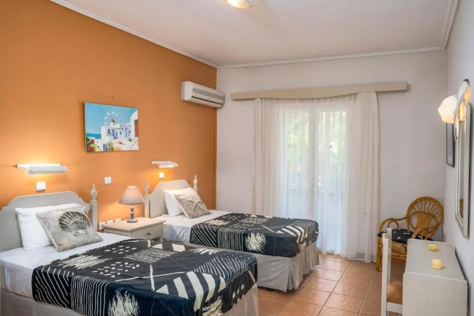 Villa Phoenix Apartments & Studios