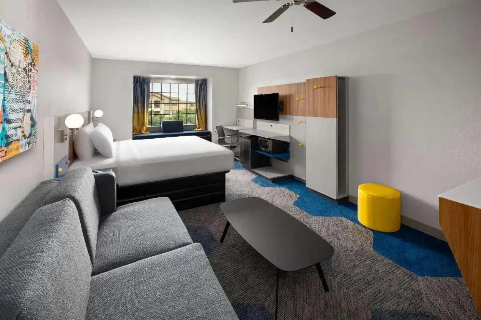 Microtel Inn & Suites By Wyndham Buda At Cabela'S