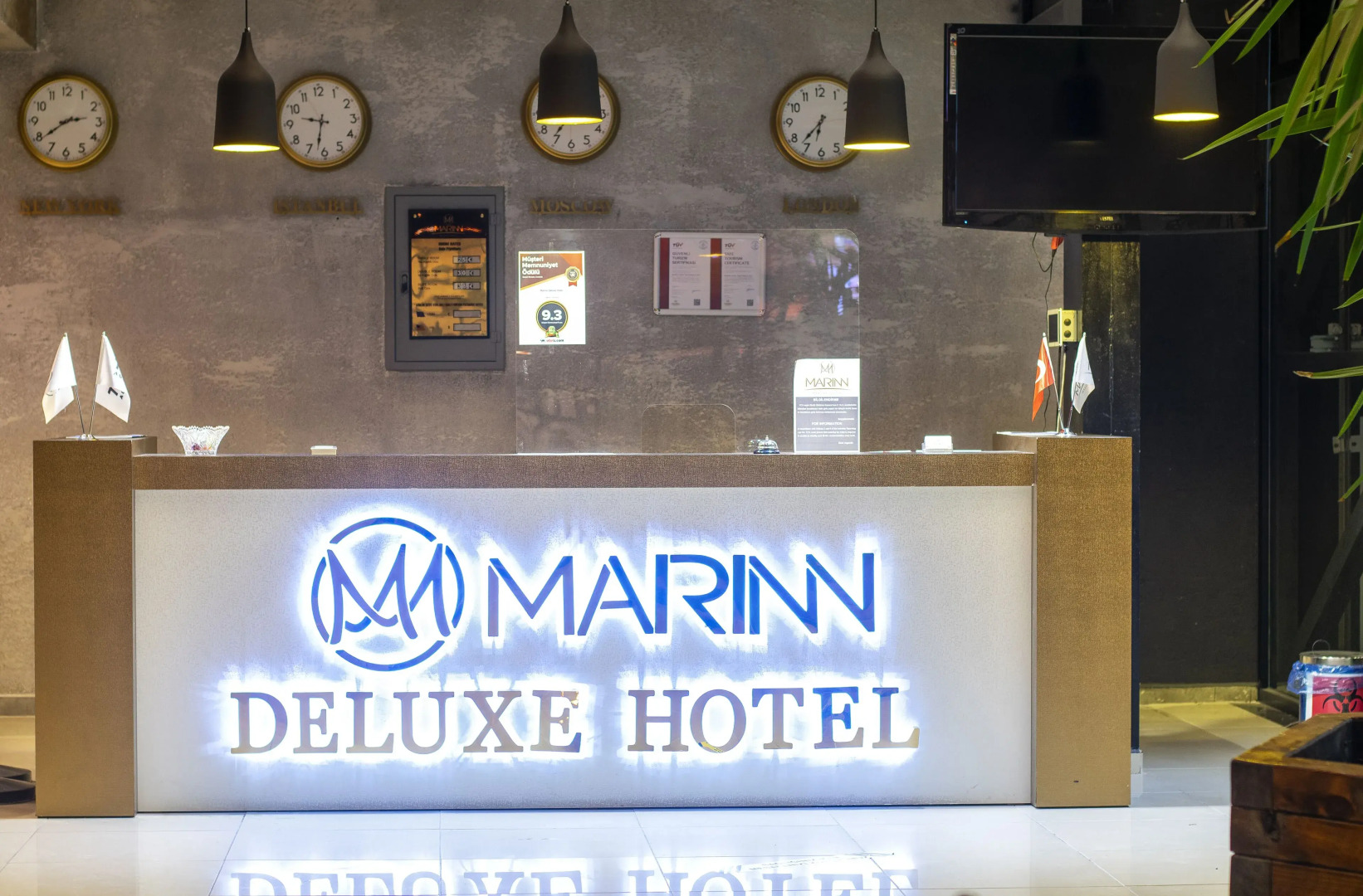 Marinn Deluxe Hotel