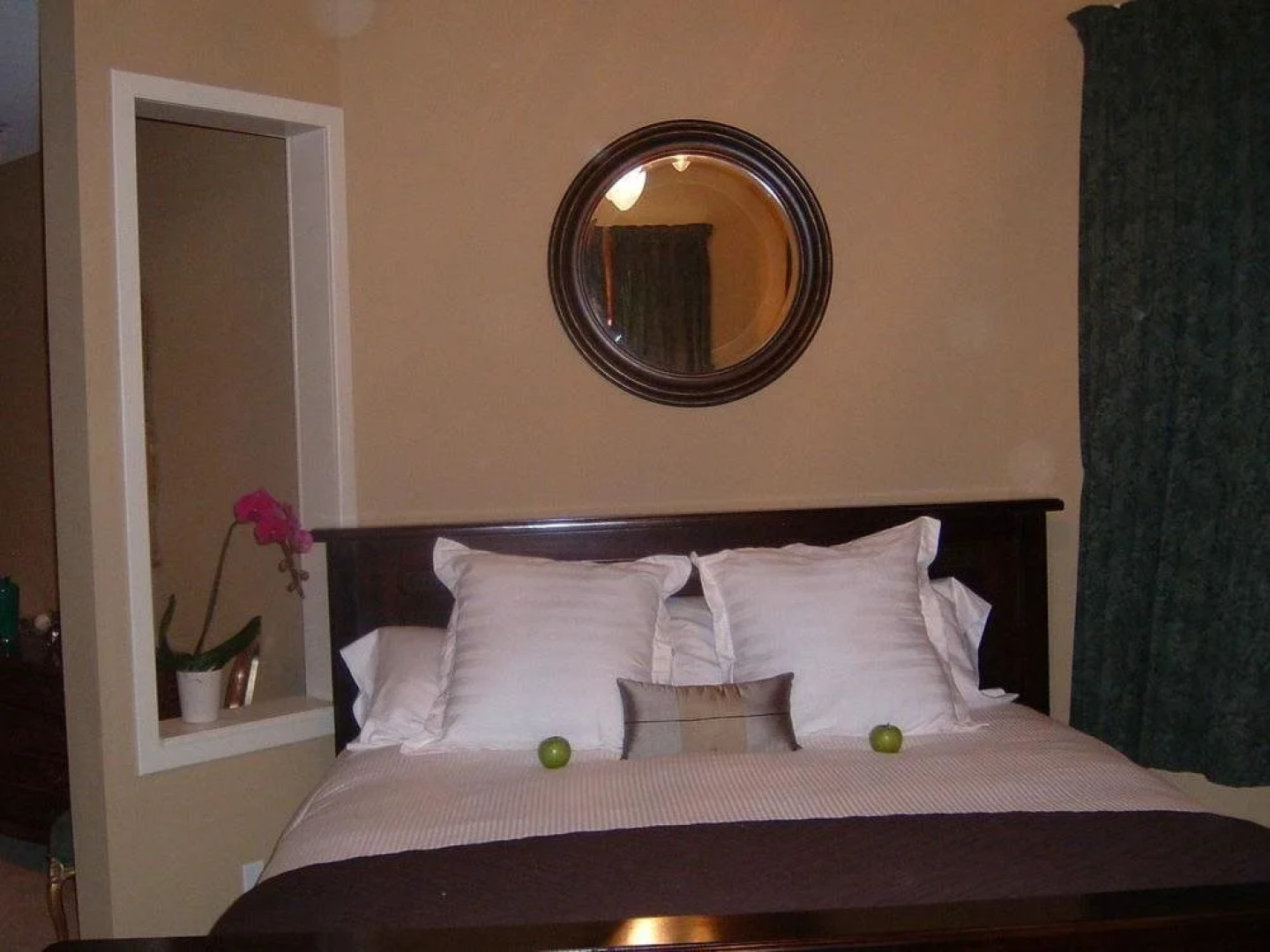 Bay Hill Mansion Bed & Breakfast