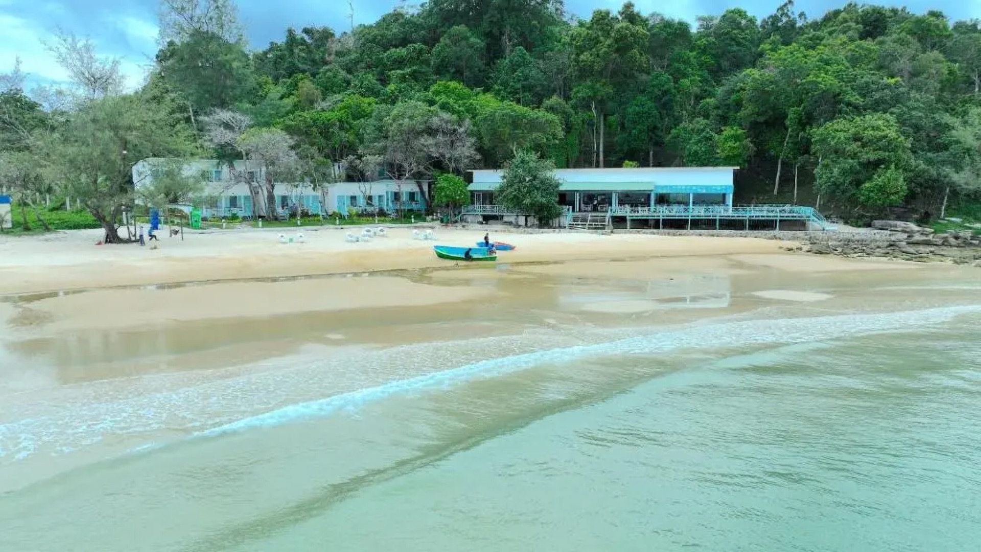 One Beach Resort by EHM