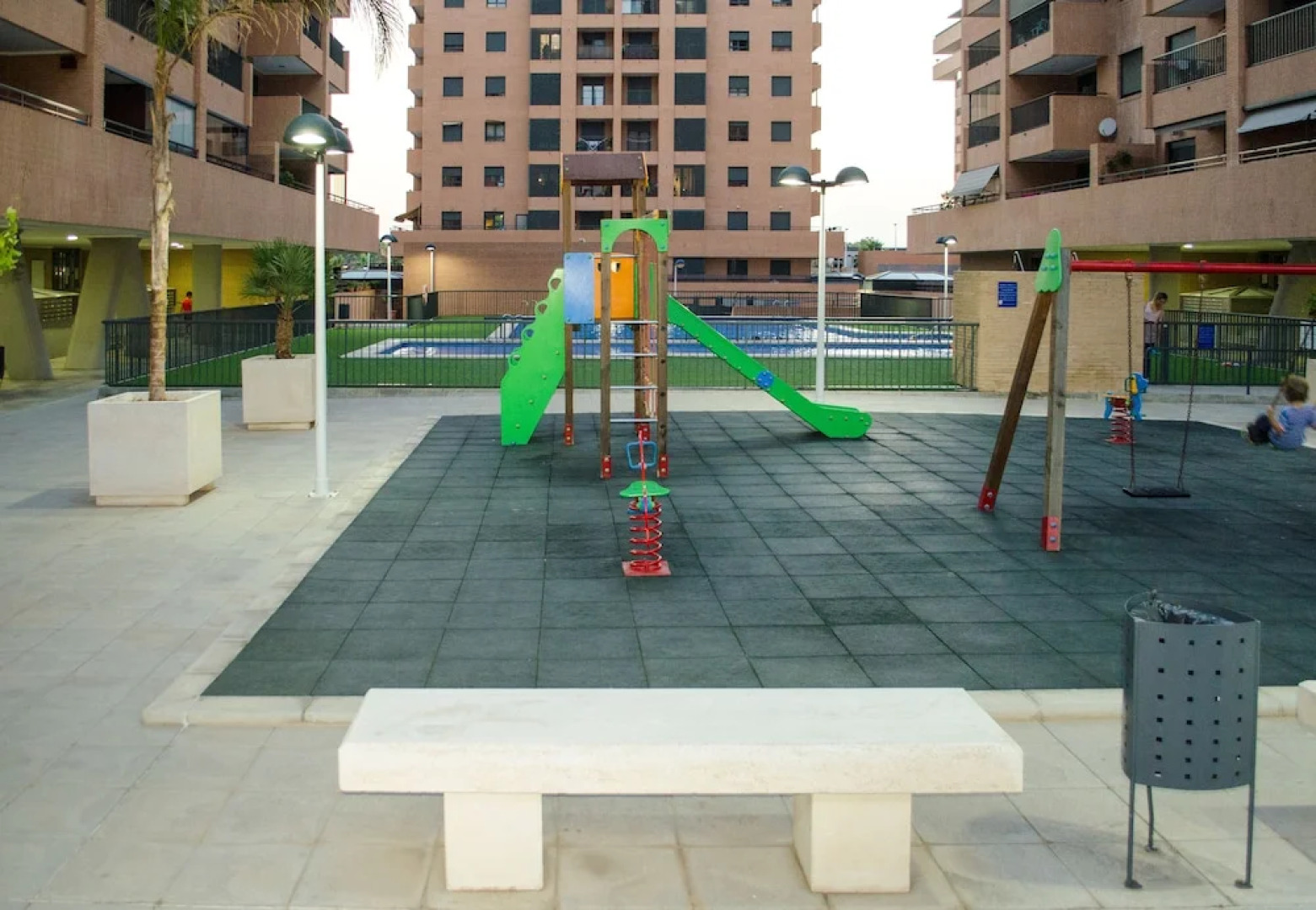 ApartUP Patacona Pool Views