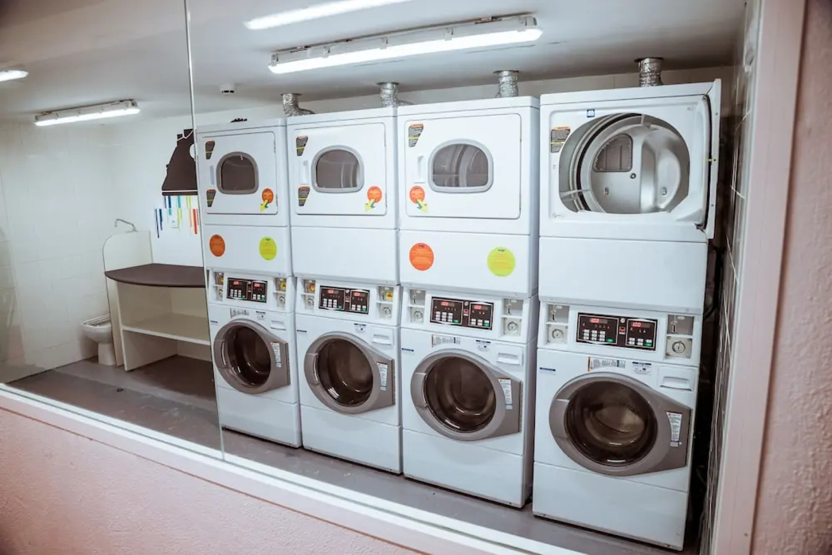 Amistat City Hostel Barcelona