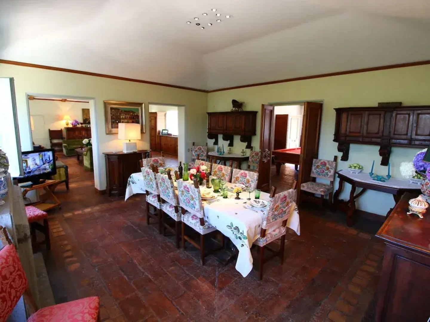 Villa Near Rome With Pool and Stunning Views