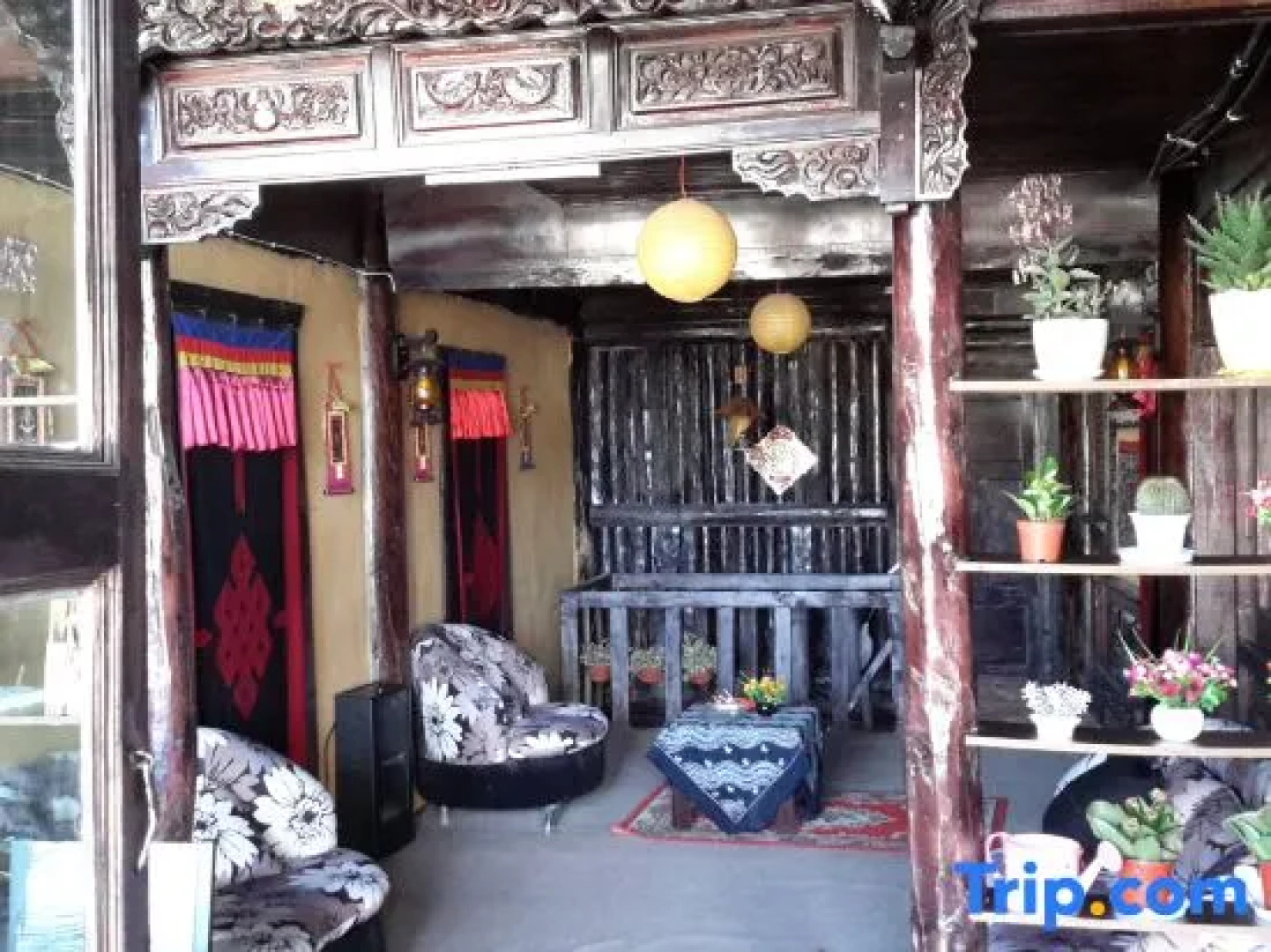 Shangri-La Timeless Inn