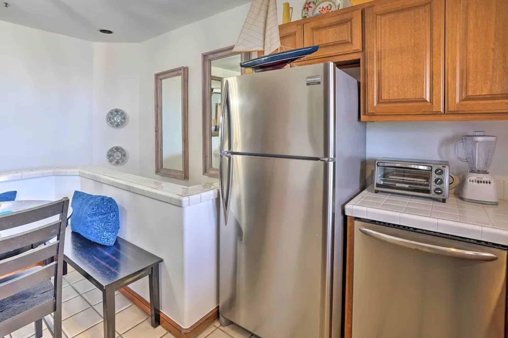 Quiet Avalon Getaway Villa w/ Ocean View & Balcony