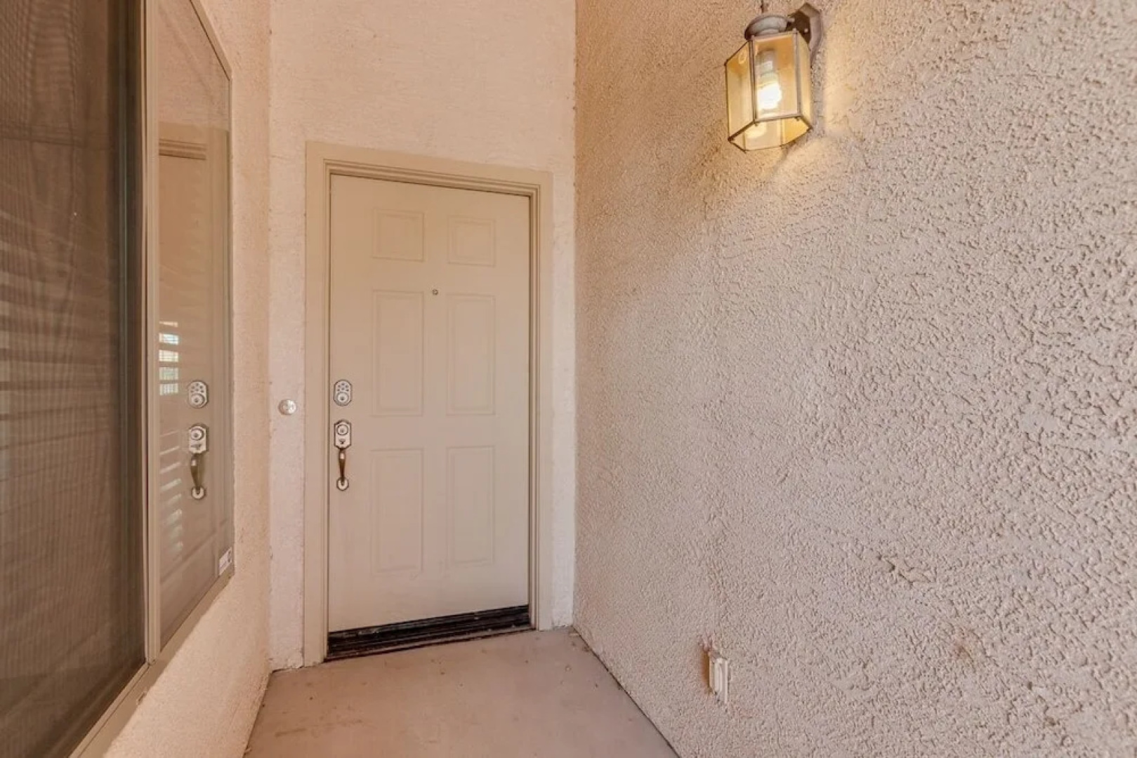 Stratford Place - 4 Br home by RedAwning