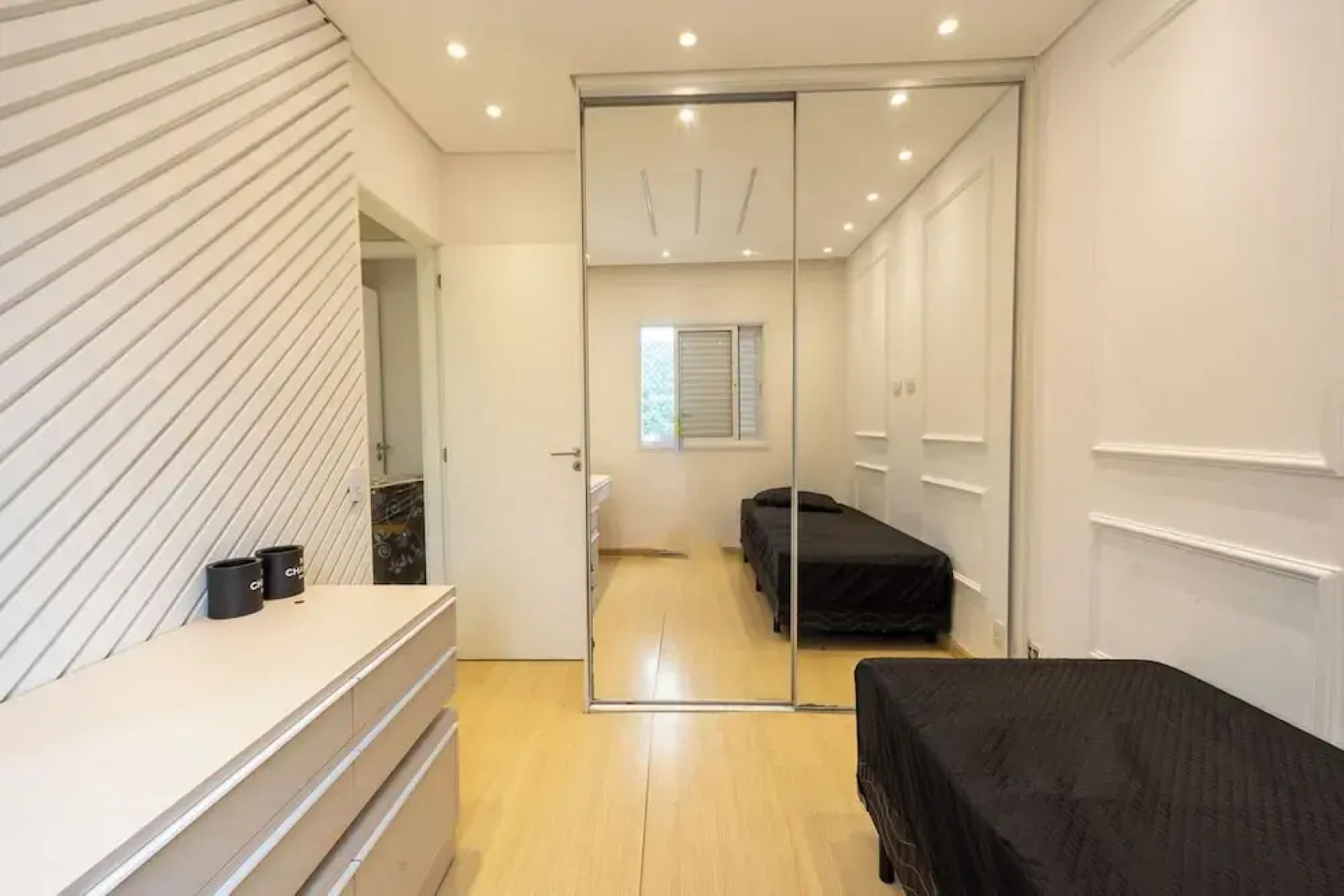 Apto c Piscina e Brinquedoteca a 400m da Praia