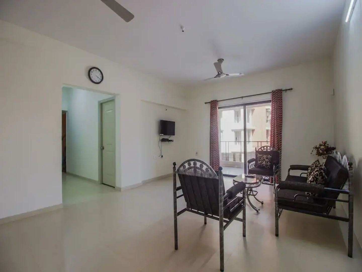 OYO 11448 Home Elegant 3BHK With Pool in Old Goa