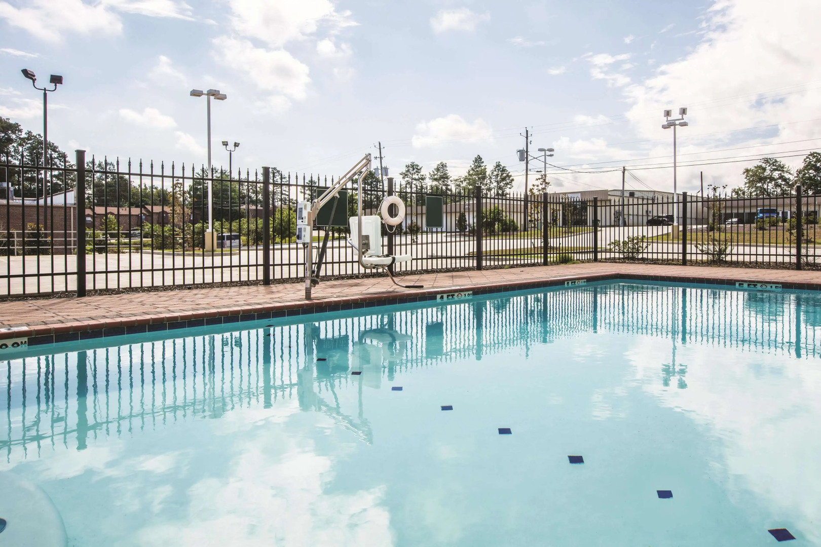 La Quinta Inn & Suites by Wyndham Hattiesburg - I-59