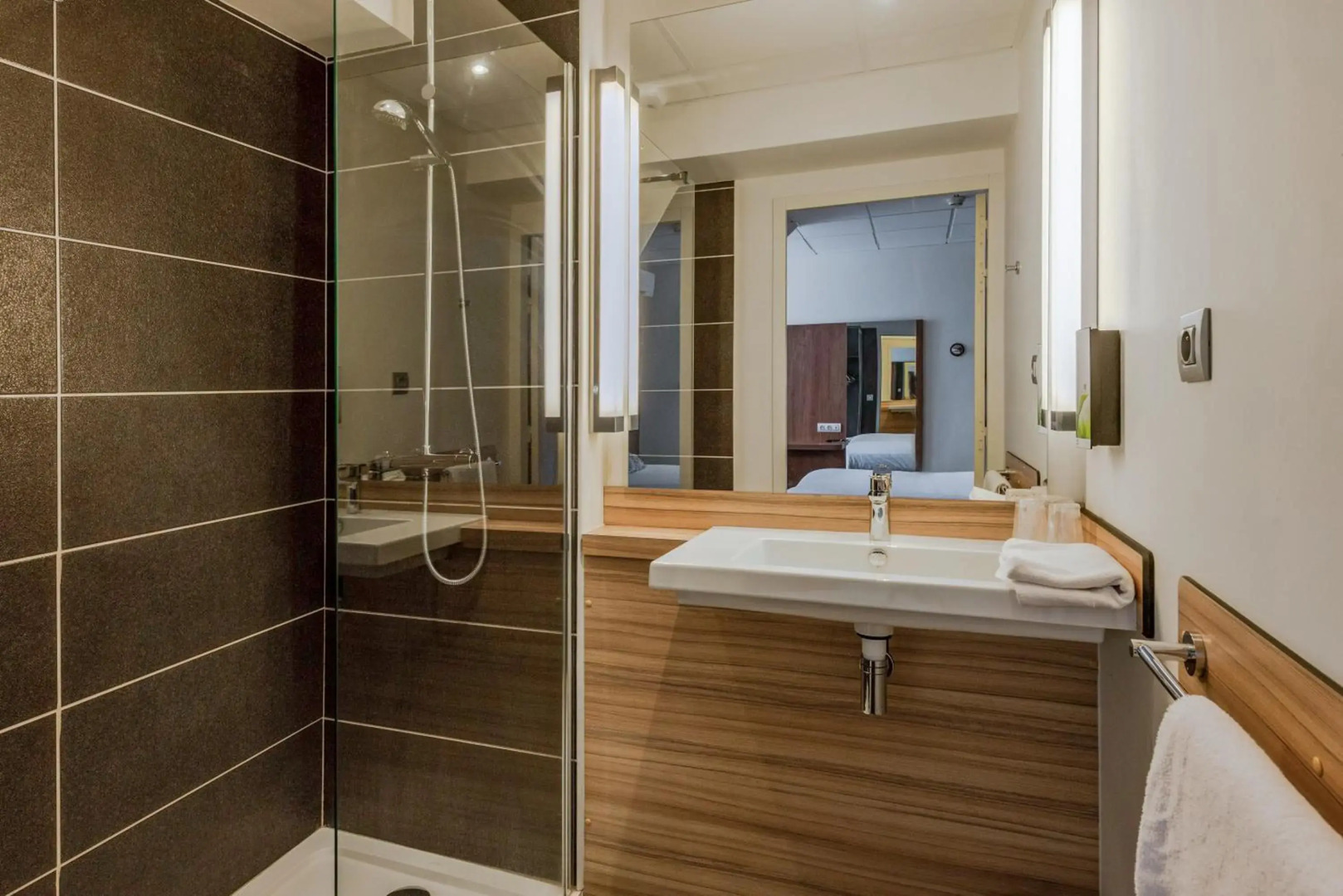 Hotel Campanile Chartres Centre - Gare - Cathedrale