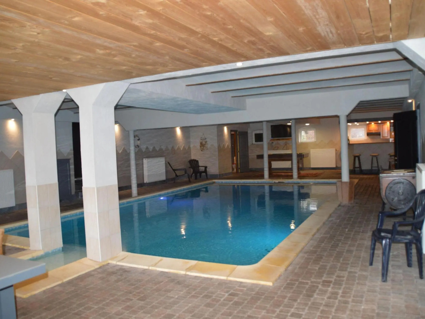Verviers Villa With Sauna