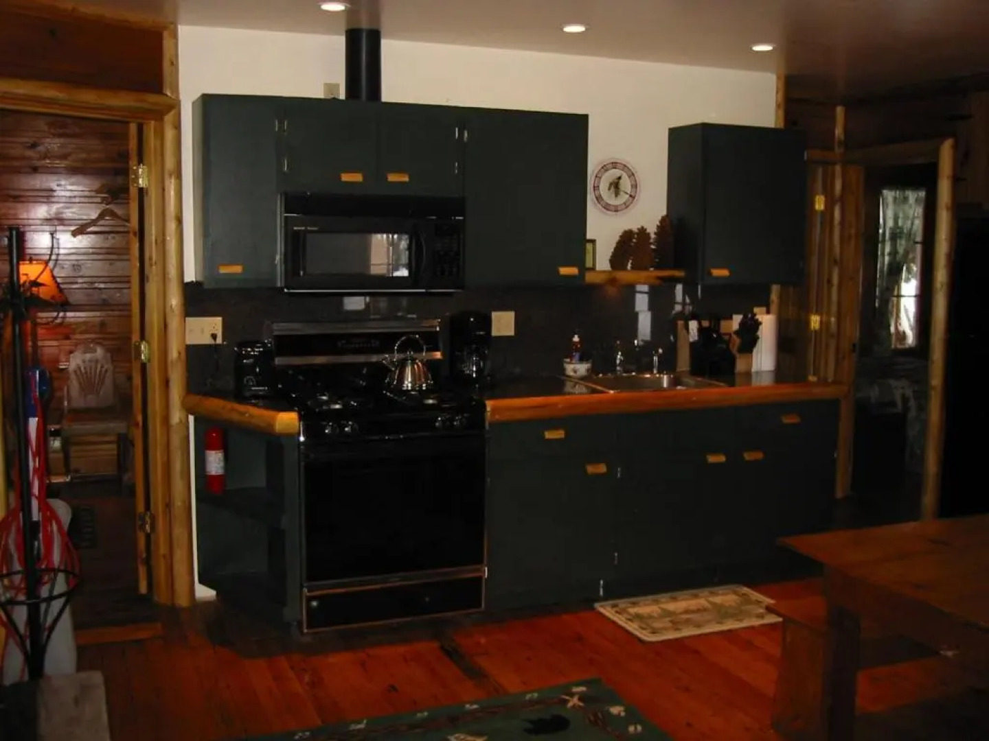 Tahoma Meadows B&B Cottages