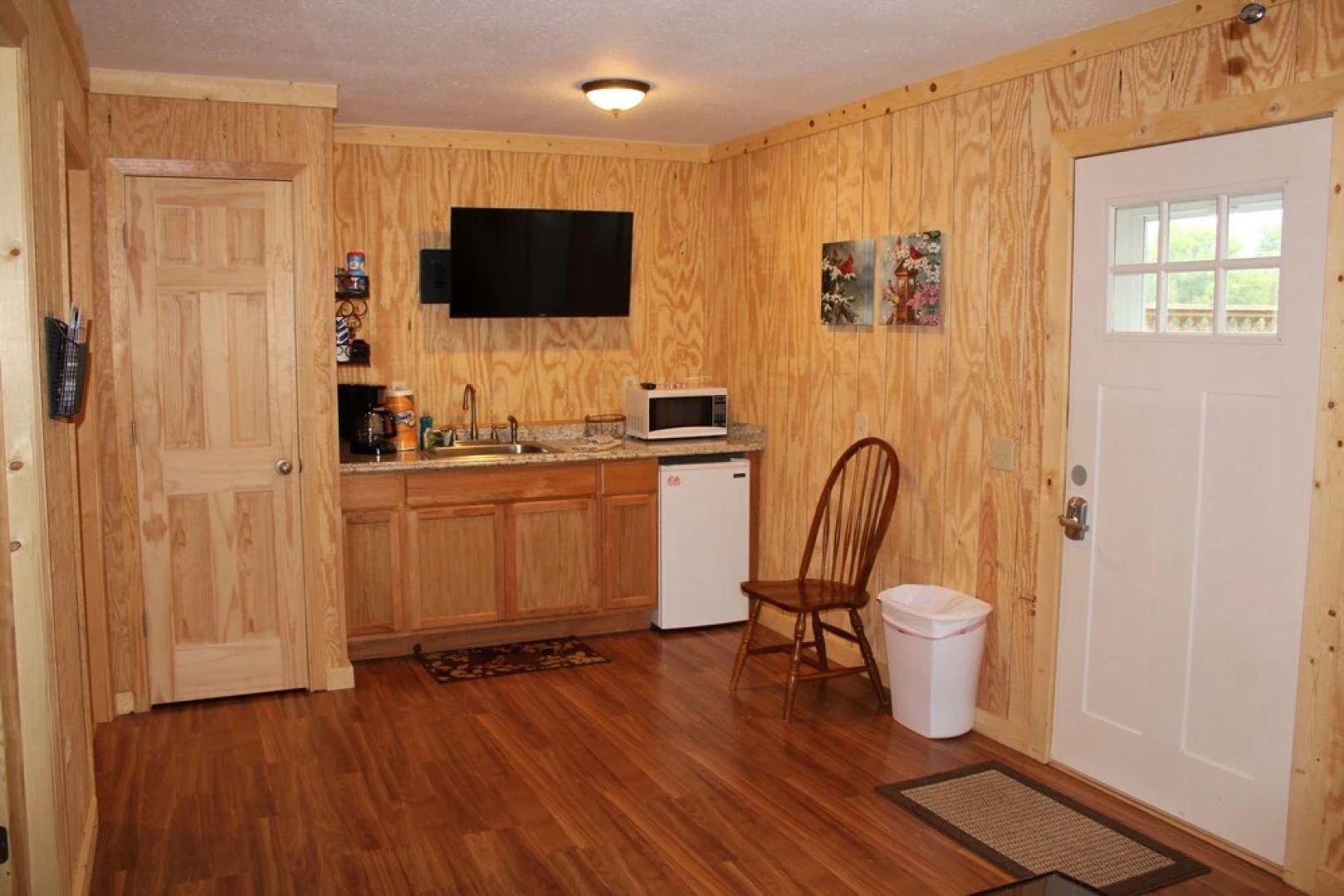 Shawnee Trails Lodging and Suites