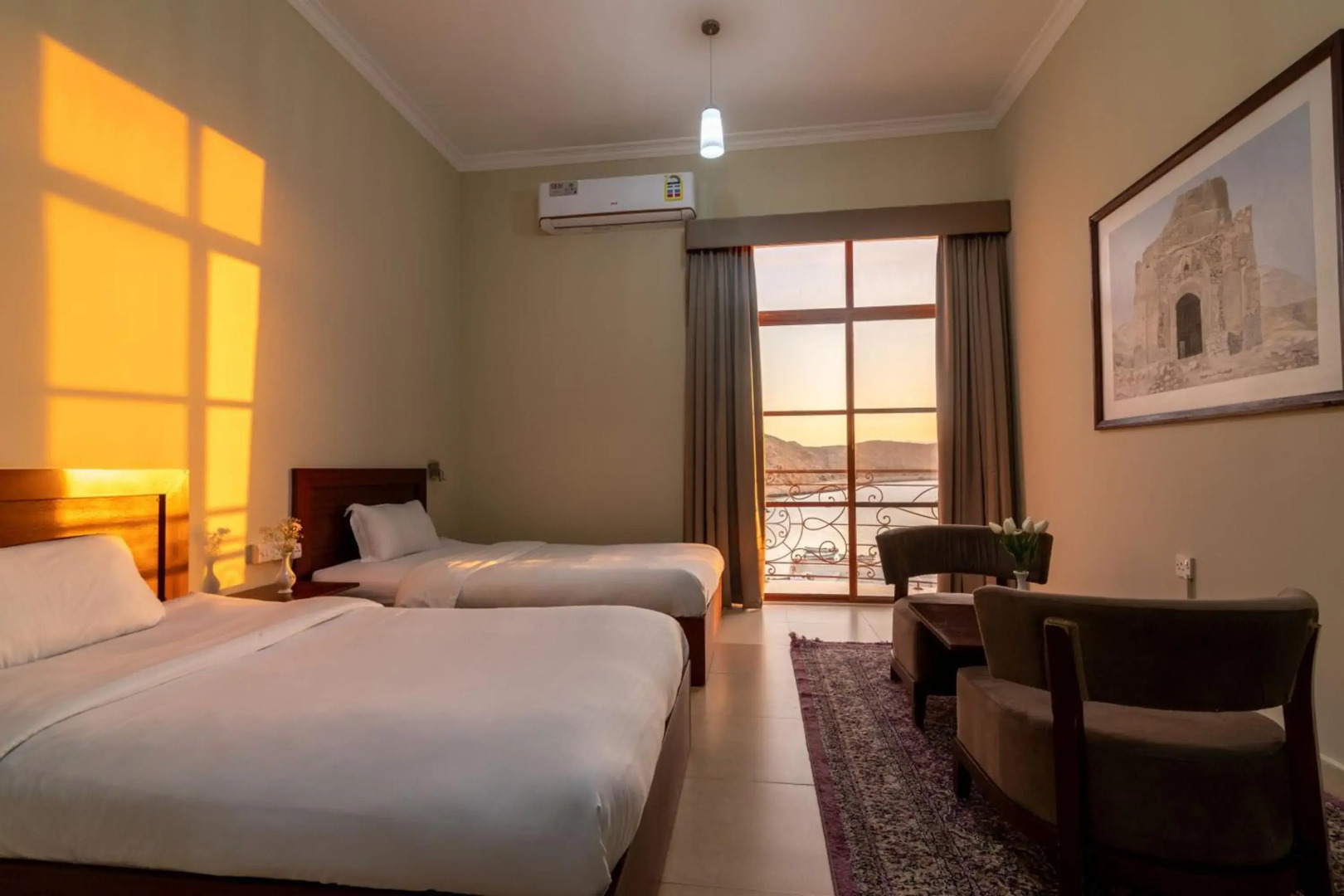 Al Ayjah Plaza Hotel