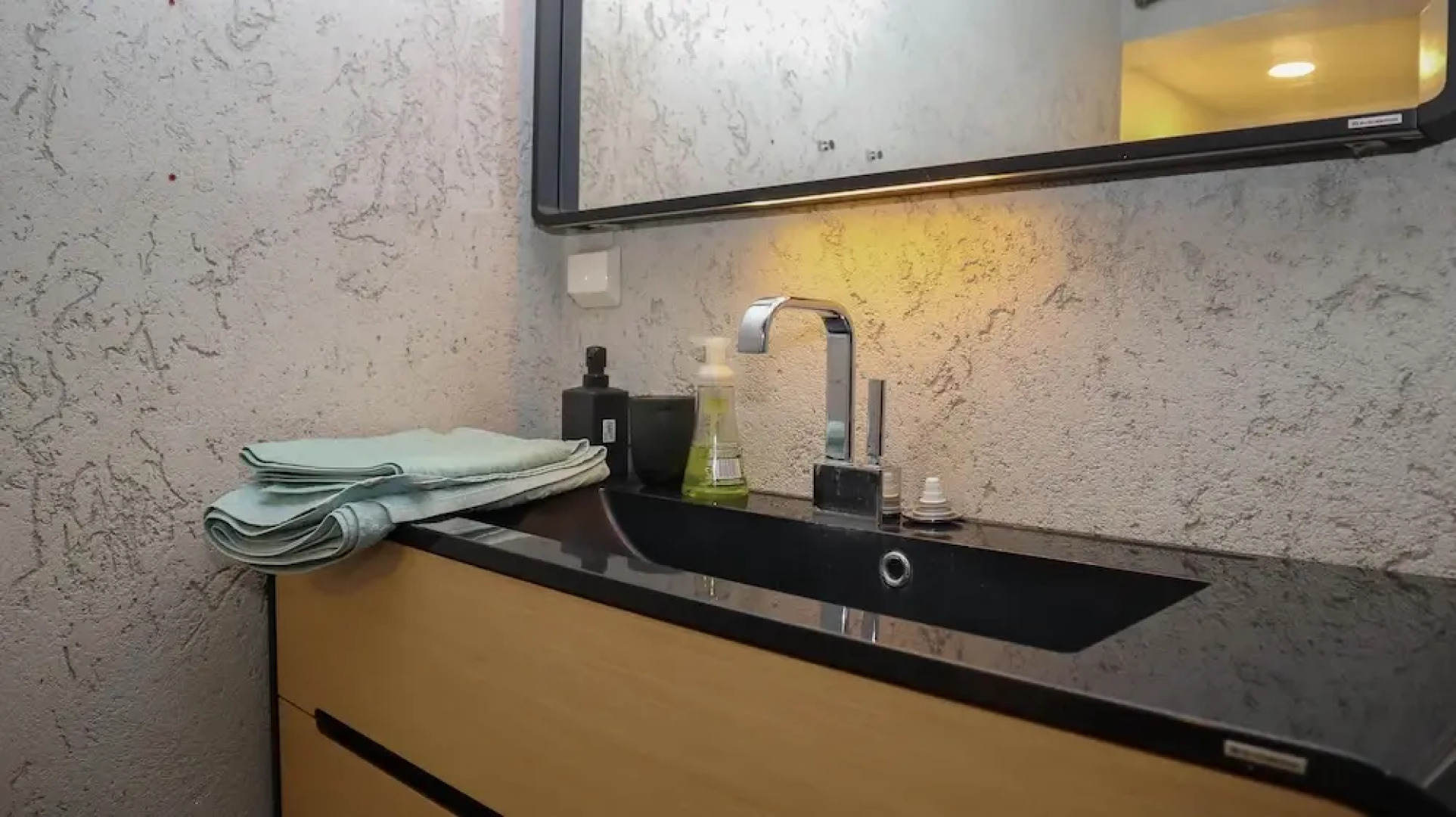 Kotimaailma Penthouse Studio