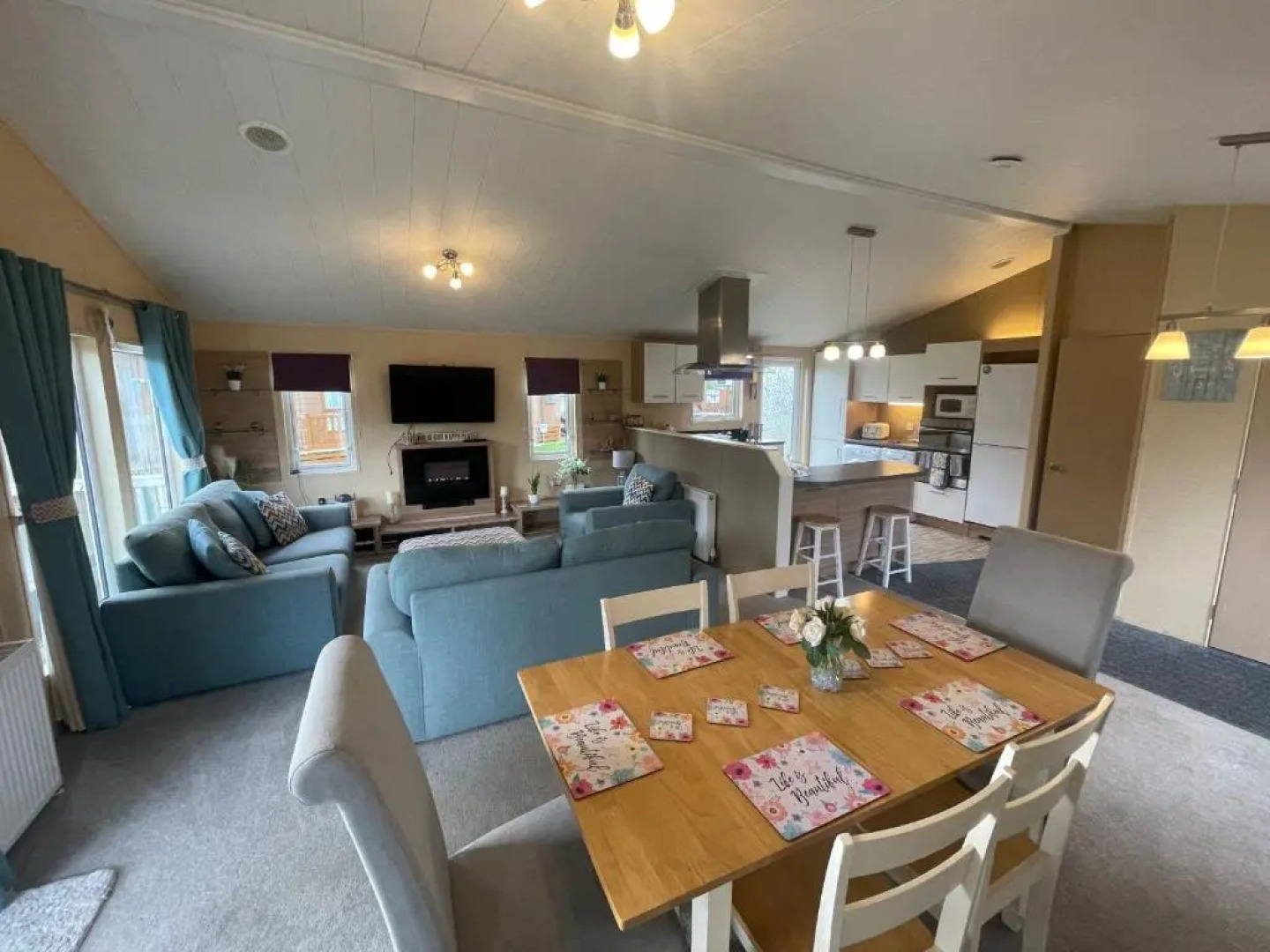 Luxury Lakeside Lodge L2 with Hot tub situated at Tattershall Lakes Country Park