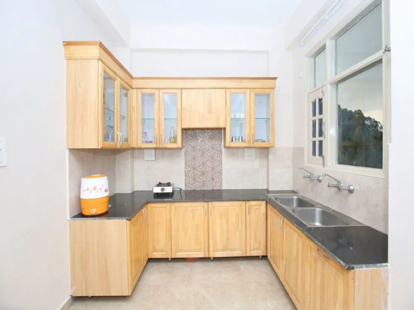 OYO 13433 Home Kasauli View 2BHK Dharampur