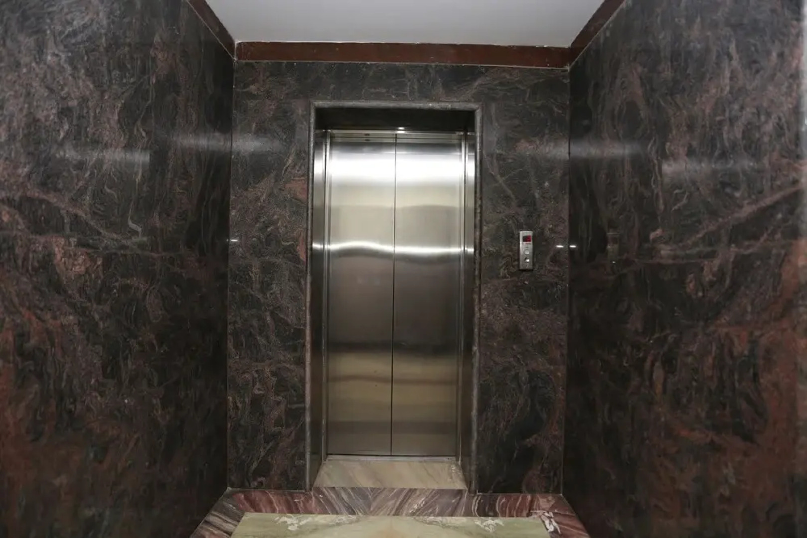 OYO 8625 Yogendra Residency